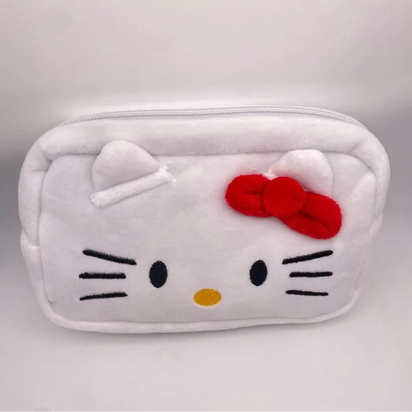 HELLO KITTY 💘| Plush Makeup Bag | Classic White (Brand New!) ✨ - Picture 3 of 8